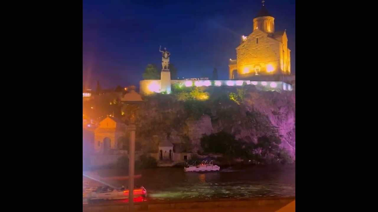 Я дарю тебе счастье. Красивая, лиричная песня. Гитара. Вокал. Авторская музыка. Пою для души ❤️