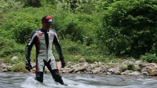 Riverwalk with ProSports Bikesuit
Dieses Video enthält Werbung
Bikesuit: ProBiker by www.louis.de
Boots: Alpinestars S-MX Plus
Cap: MM93 - Marc Marquez
Audio: youtube audio library Riverwalk with ProSports Bikesuit