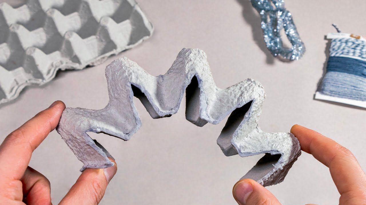 ПРОСТАЯ и КРАСИВАЯ идея рождественского декора из коробки для яиц своими руками! ♻️ Переработка пред