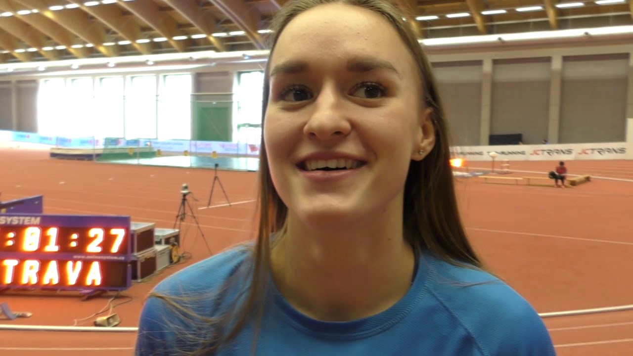 Tereza Elena Šínová po rekordu gigantu v dálce juniorek - YouTube
