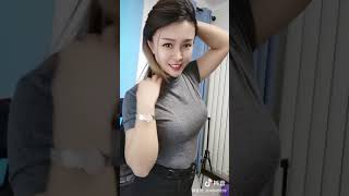 乳搖太強,不晃會被撞到地上 2021012815 [抖音 搞笑 視頻 TIKTOK]