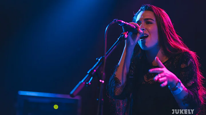 Maxine Marcus Live at the Independent Highlight vi...