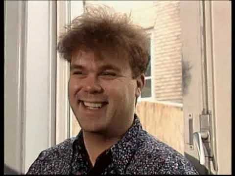 Kunst ligt op straat - Paul de Leeuw
