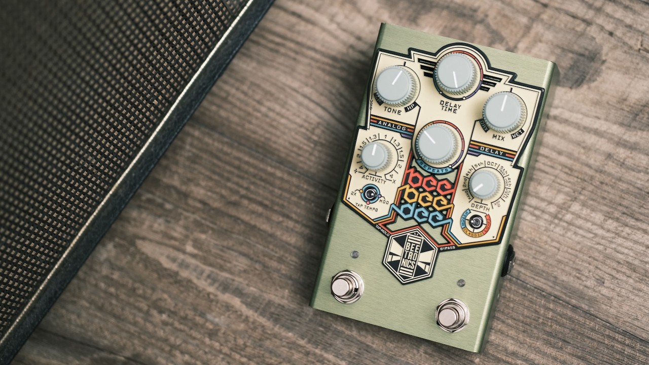 アナログディレイの限界、その一歩先へ【Beetronics / BeeBeeDee】