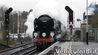 35028 'Clan Line' obliterates Winchester at 75MPH with 'The King Alfred'  10/2/2018