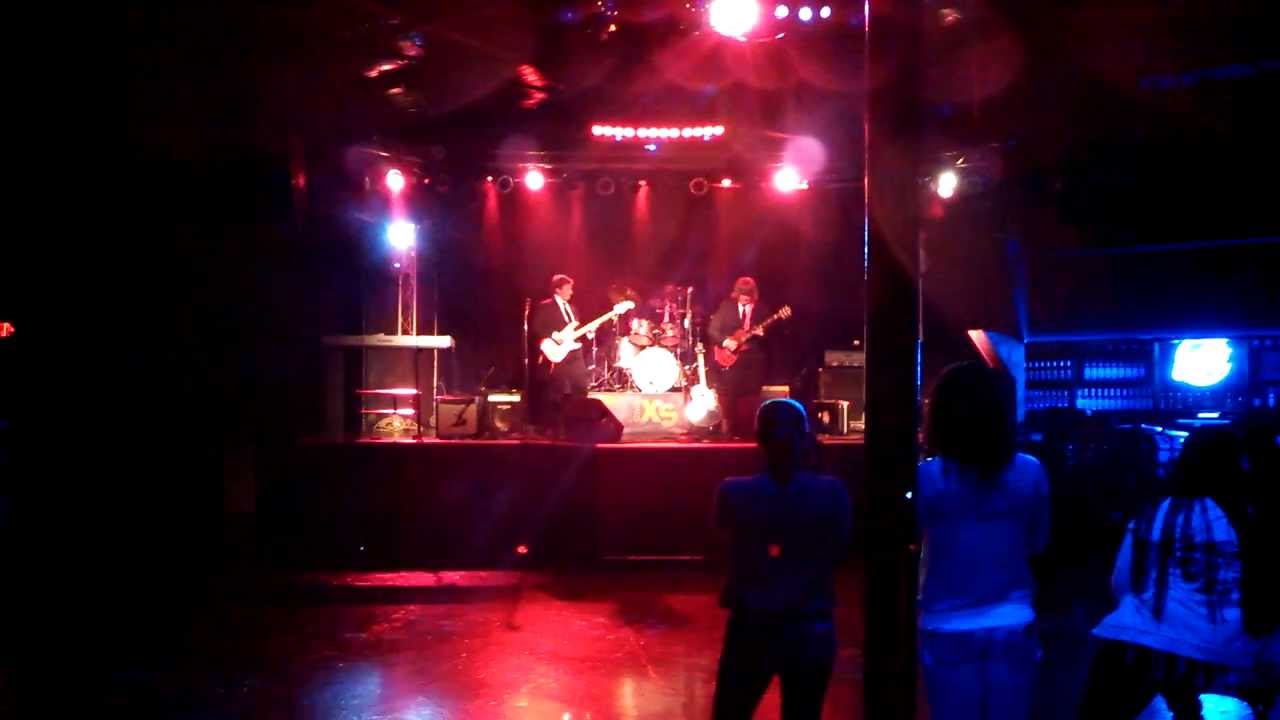 VID 20140201 Red House