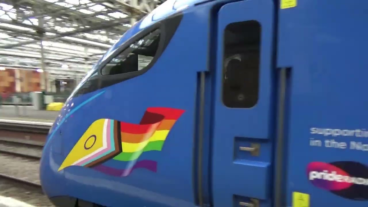 Trains at - Edinburgh Waverley Station 26/1/24
