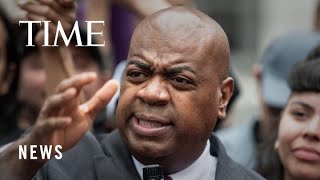 Newark Mayor Sues New Jersey's Top Federal Prosecutor After Arrest at Immigration Detention Site
