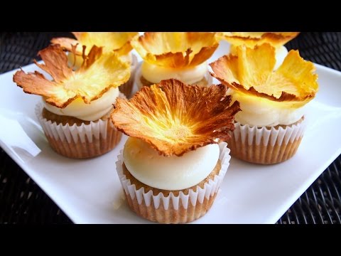 How to Make Hummingbird Cupcakes and Pineapple Flowers - Hummingbird Cake Recipe