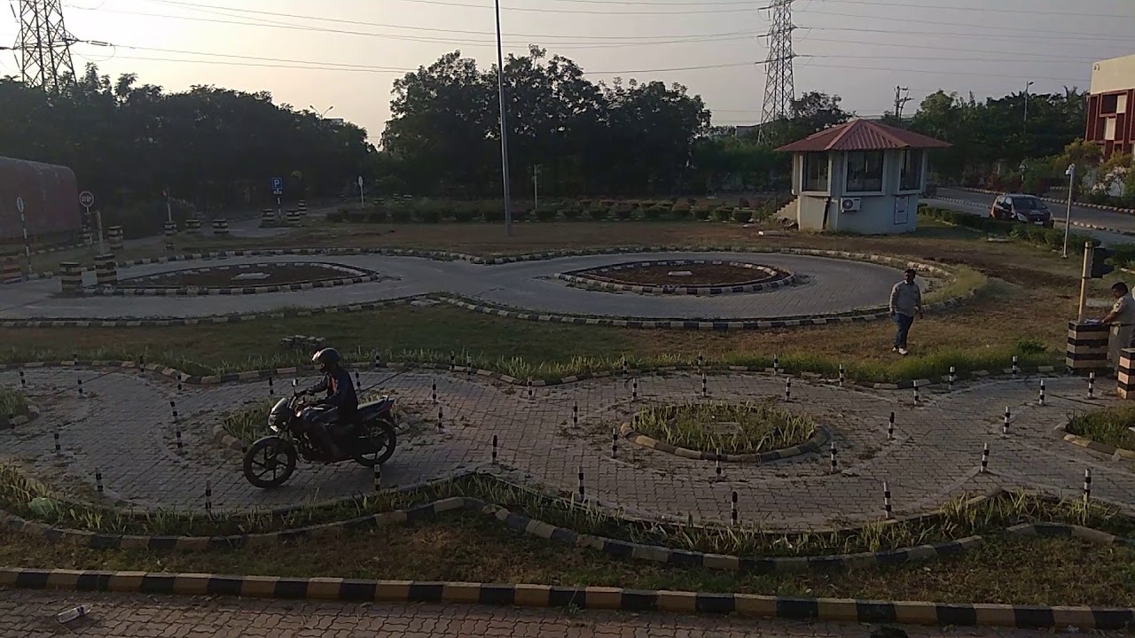 Baramati RTO two wheeler license trial track - YouTube