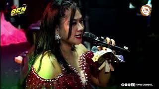 DUSTA ELLY LOLITA FT EVI SILVIA