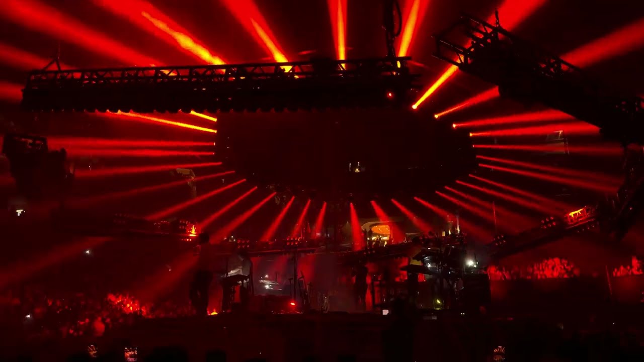 End of Summer - Tame Impala [Barclays Center, October 28 2025, 4K HDR]