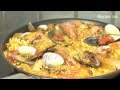 Paella recipe - How to make paella - Seafood paella