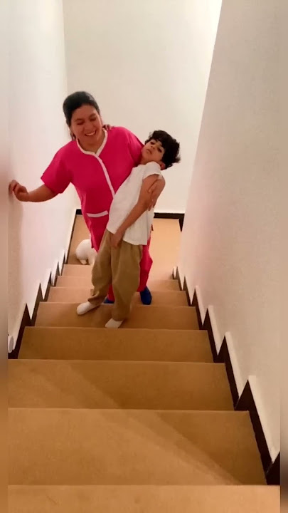 معاناتنا مع نومة صالح بالسياره😩😭