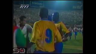 Paraguay Vs Colombia 1997 Pelea Tino Asprilla y Chilavert Resimi