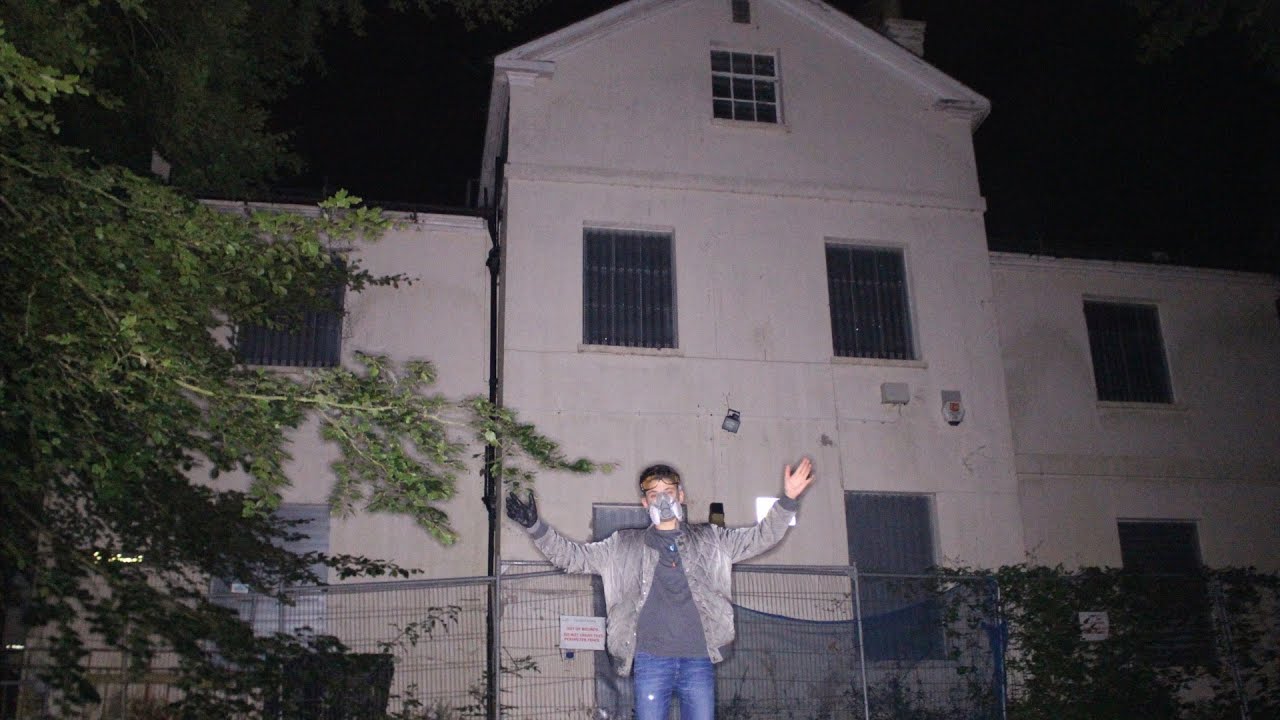 Exploring Haunted Girls School