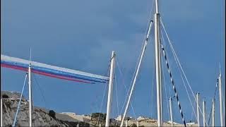 French jets mix up flag colors over Marseille showing the Russian tricolor instead