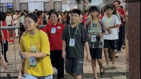 Toàn Thể Các Em Thiếu Nhi Ra Sân Chuẩn Bị Cho Đêm Lửa Thiêng Trại Hè 2025 GX Văn Hải Long Thành 