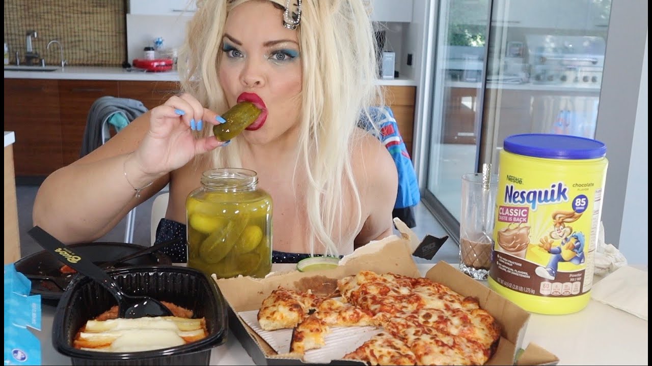 Trisha Paytas Butt