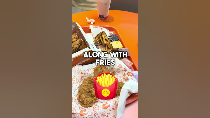 Trying the 1ST Popeyes In Poland!!! 🍗 🇵🇱 #poland #popeyes #foodshorts