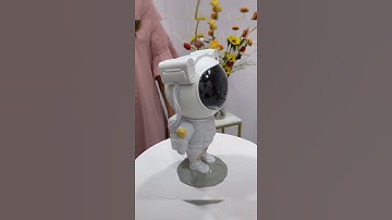 Starry Sky Astronaut Light Show Robot