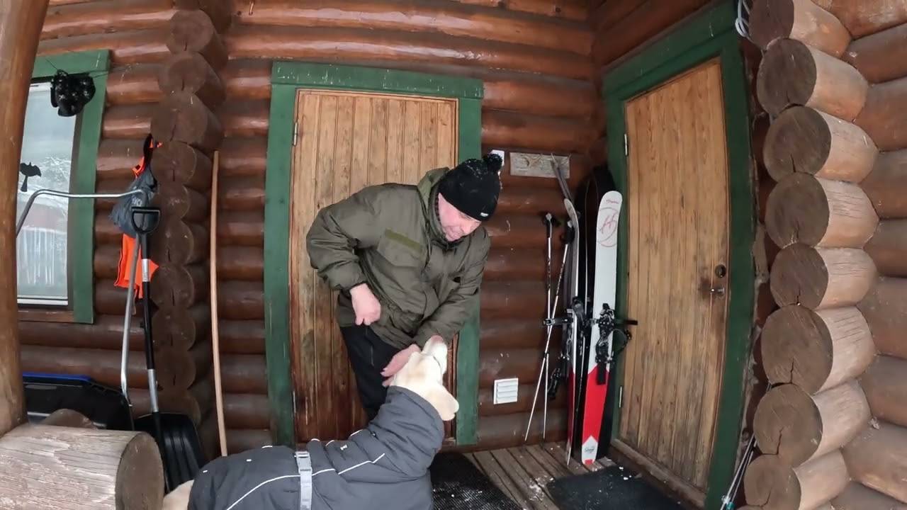 Liukulumikenkäilyä ja makkarapaellaa