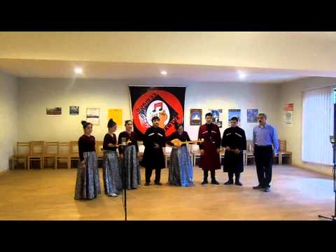 ხარაგაულის მუნიციპალიტეტის სოფელ ბორის საჯარო სკოლის გუნდი \"მთიები\"(ხელმძღვანელი რევაზ შარიქაძე)