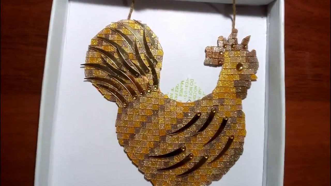 поделка золотая рыбка из фетра. новогодняя игрушка на тему пушкина своими руками. петух из макарон. рыбка из конфет своими руками. поделки на тему сказки в детский сад.