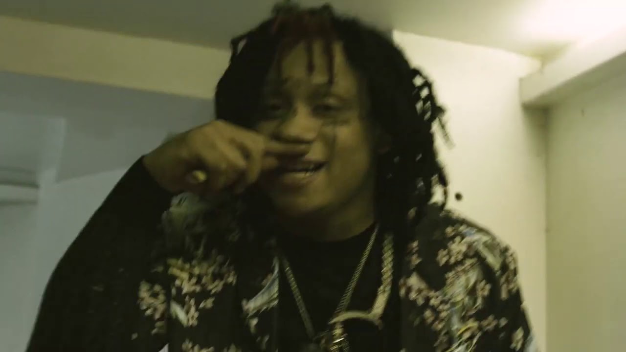 Sunny 2point0 & Trippie Redd - OMG (Official Music Video) adlı videoyu YouTube'da izle Sunny 2point0 & Trippie Redd - OMG (Official Music Video) adlı videoyu YouTube'da izle