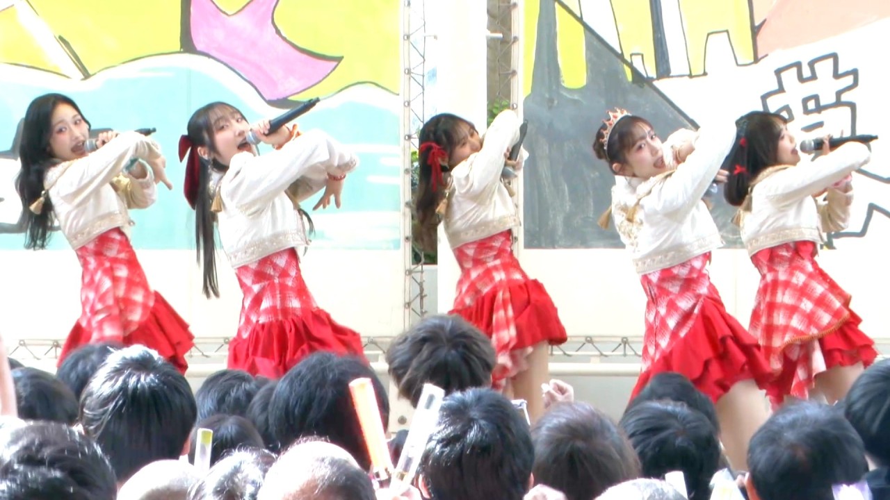 Juice=Juice、「盛れ！ミ・アモーレ」大バズりで異例の再リリイベ開催！圧巻パフォーマンスでファン熱狂　『四の五の言わず颯(さっ)と別れてあげた／盛れ！ミ・アモーレ』発売記念ミニライブ