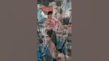 The sample labels brought by customers are here to test the machine good work.