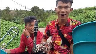 Mengiringi Pengantin dengan Suara Trumpet di Desa Lumban Situngkir, Pegagan Hilir Dairi