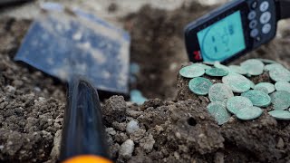 Реальный случай на копе - нашел клад монет в лесу! Это первый куш за коп 2021 года! Клад монет видео