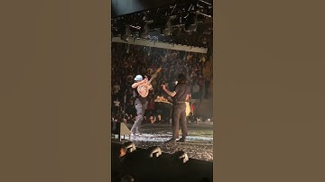 Thumbnail of tom is absolutely unhinged at all times it's HILARIOUS @blink182 #tomdelonge #blink182