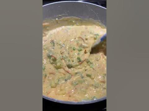 MAKING BROCCOLI CHEDDAR SOUP IN A BREAD BOWL LIKE PANERA - YouTube