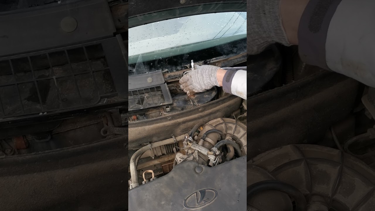 Замена трапеции дворников лада приора - YouTube