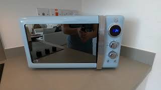 Swan SM22030 Retro 800 Watt Microwave Unboxing & Instructions
