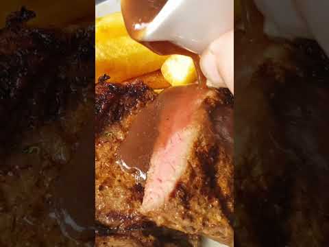 AMAZING beef dripping sauce