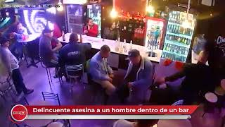 Delincuentes asesinan a un hombre dentro de un bar