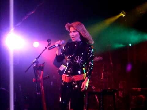 Toyah Willcox - Echo beach