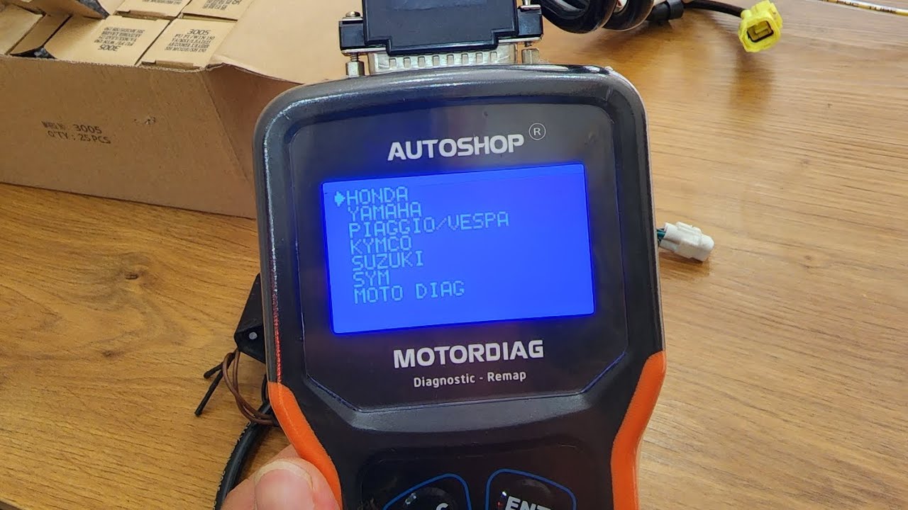 Cách sử dụng máy Moto Diag