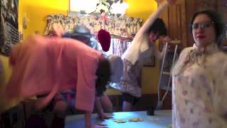 Harlem Shake Granny Style