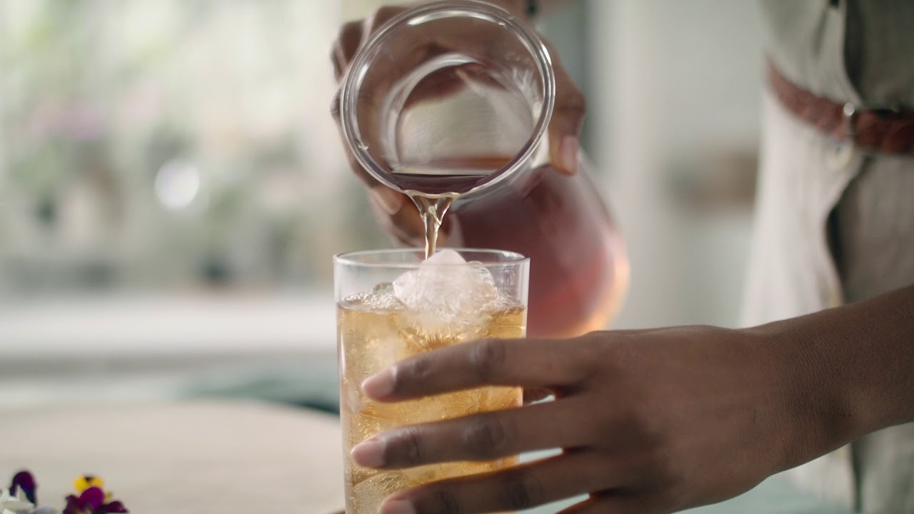Tupperware Cold Brew Tea - YouTube
