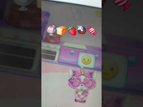 fluvsies eating asmr