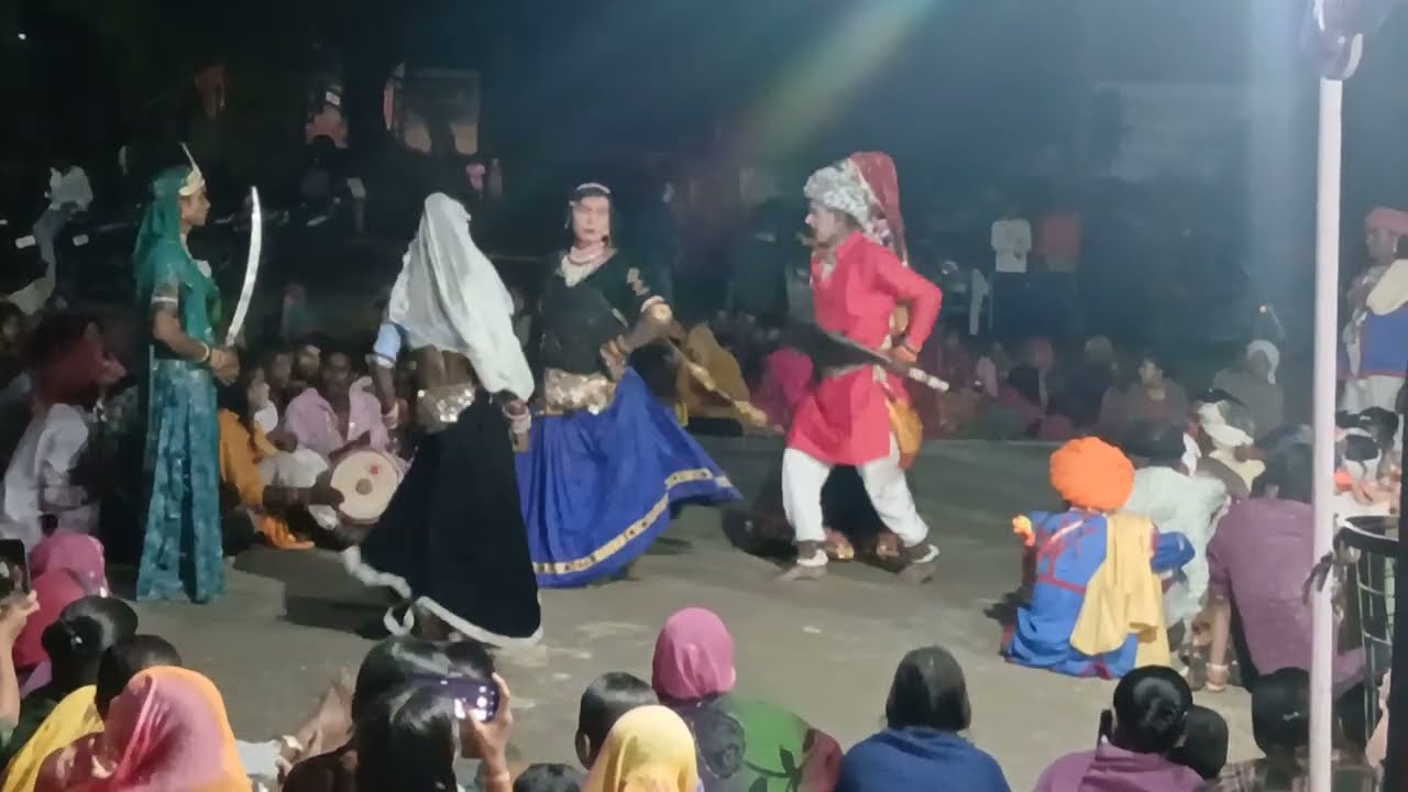 अबें मां का खेल। ।ओबरा खुद की गवरी। 