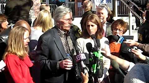 Fred Goldman gets heckled at O.J. Simpson's senten...