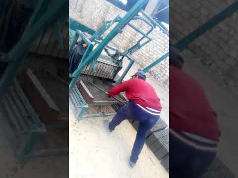 تصنيع الطوب الاسمنتي بجميع انواعه ومقاساته مكنه مصمت مقاس 25 6 12
