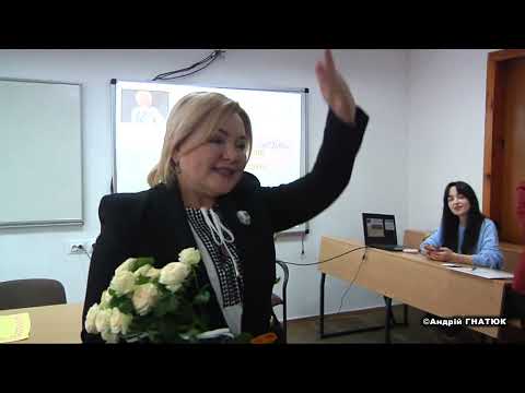 Зелене жито Оксана БІЛОЗІР співає зі студентами та викладачами ВНУ ім Лесі Українки