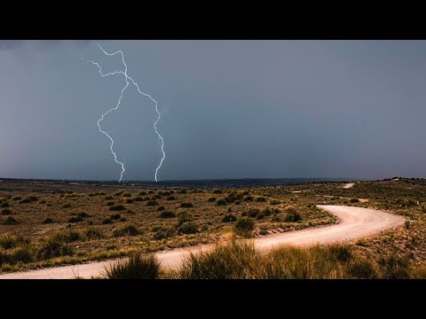 lightning photograph during
