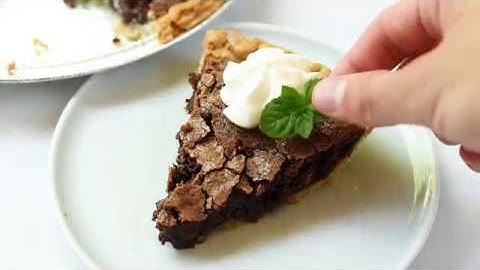 How to Make Fudge Pie